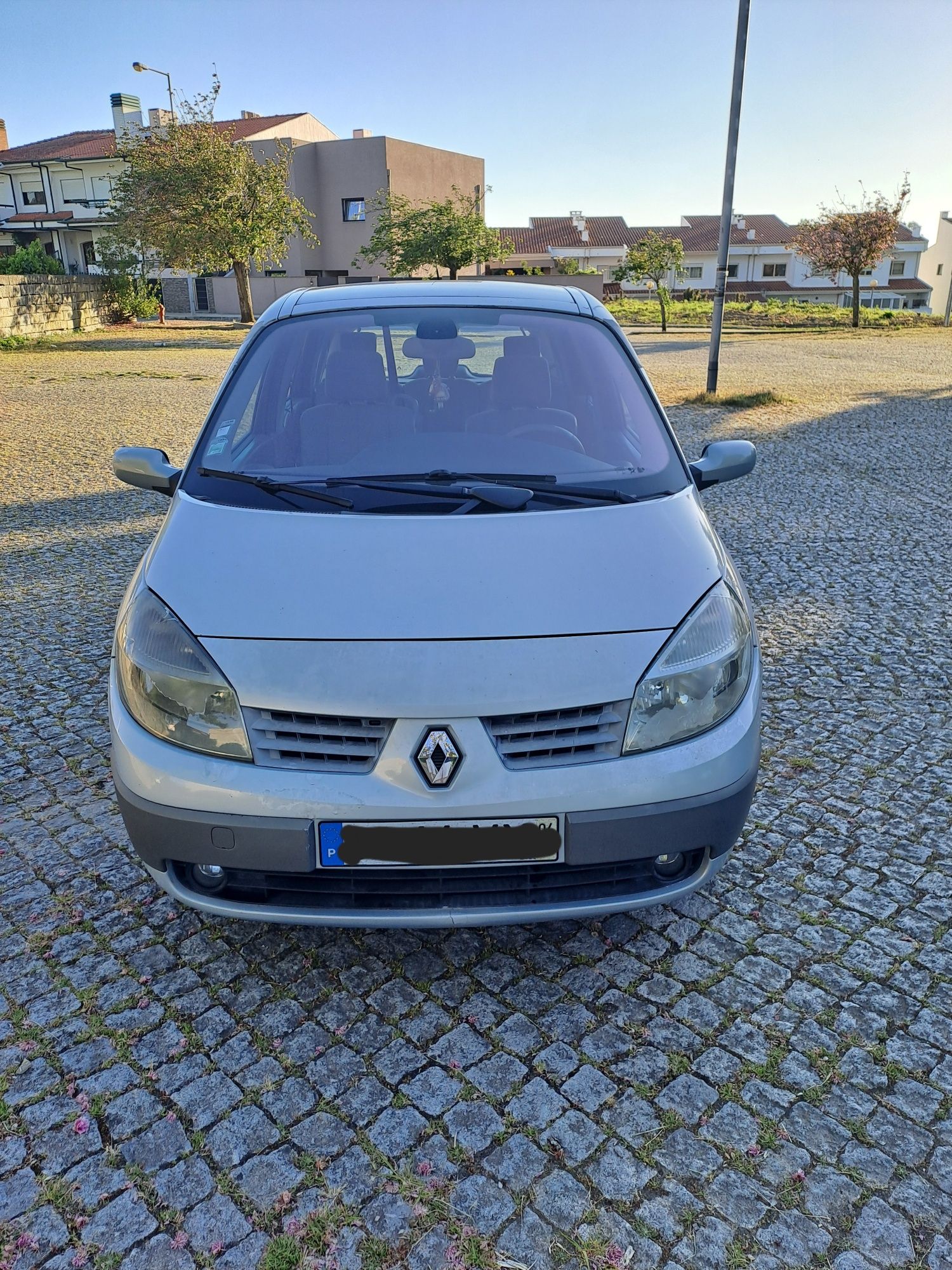 Renault Scenic 1.9 full extras