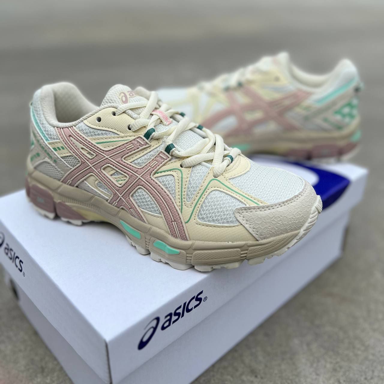 Кросівки Asics Gel-kahana 8, кросовки


Розміри: 36, 37, 38, 39, 40, 4