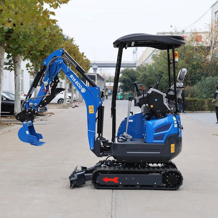 R15 ECO Mini Koparka silnik Kubota