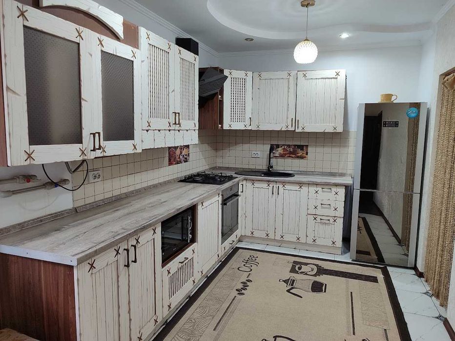 Оренда гарного і затишного будинку в м. Кіцмань