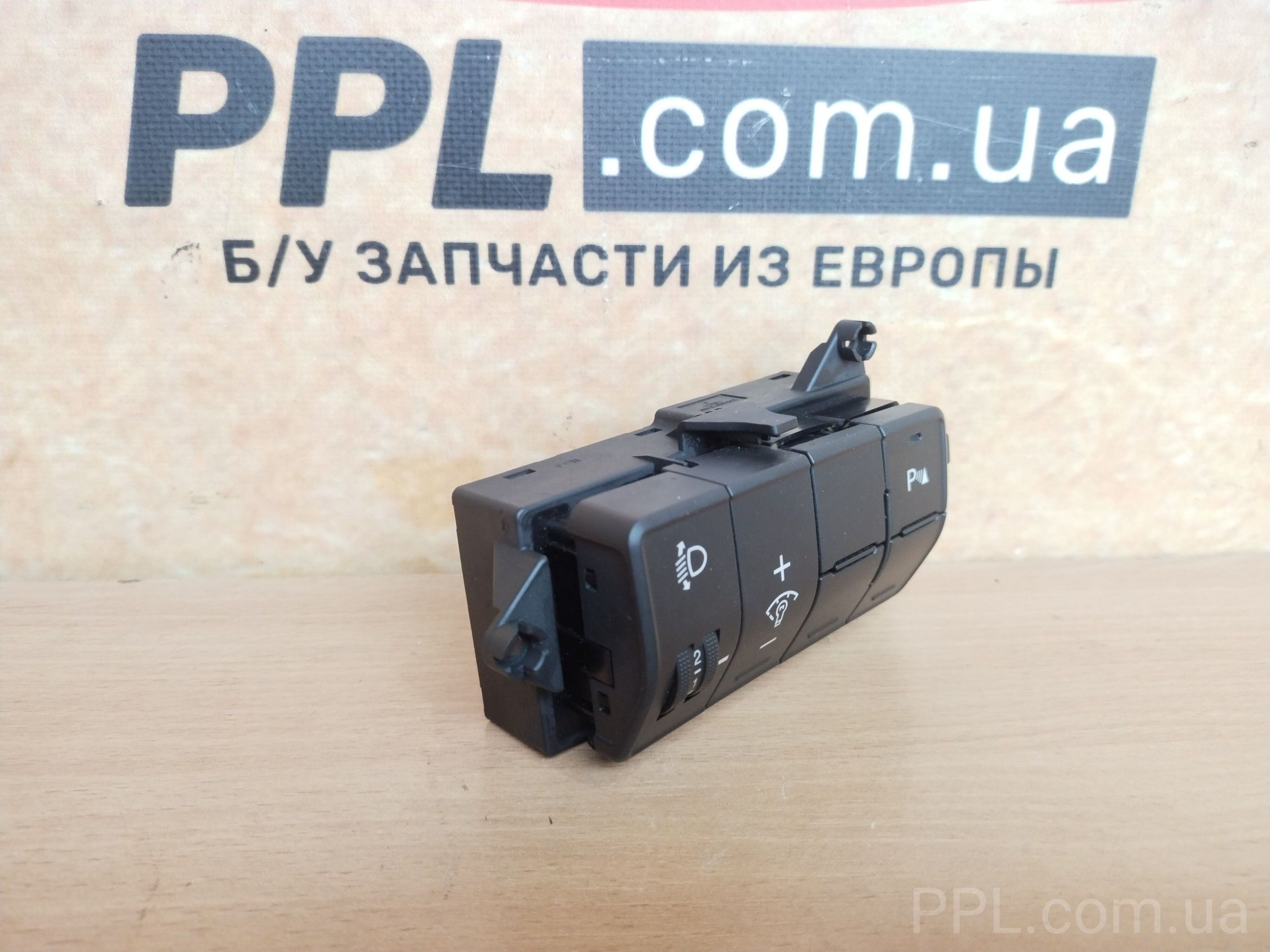 Hyundai i30 II 12-16 Блок кнопок корректор фар освещения 93310-A6110RY