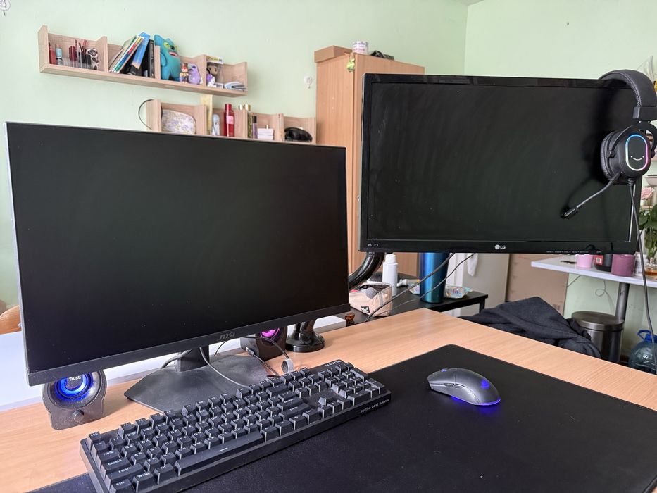 Монітор LG 60Гц + кронштейн