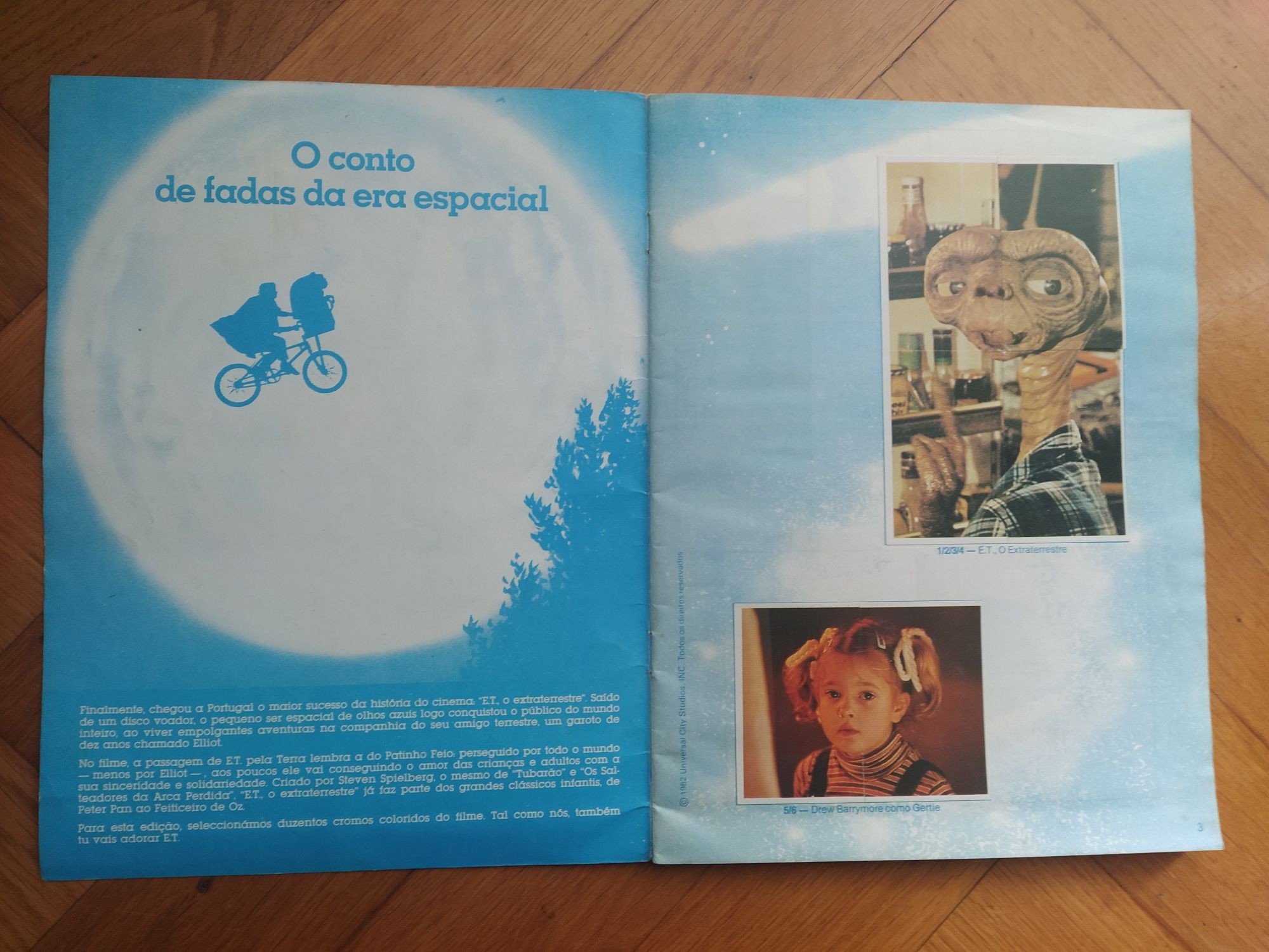 Caderneta de cromos completa do filme "E.T.- O Extraterrestre" de 1982