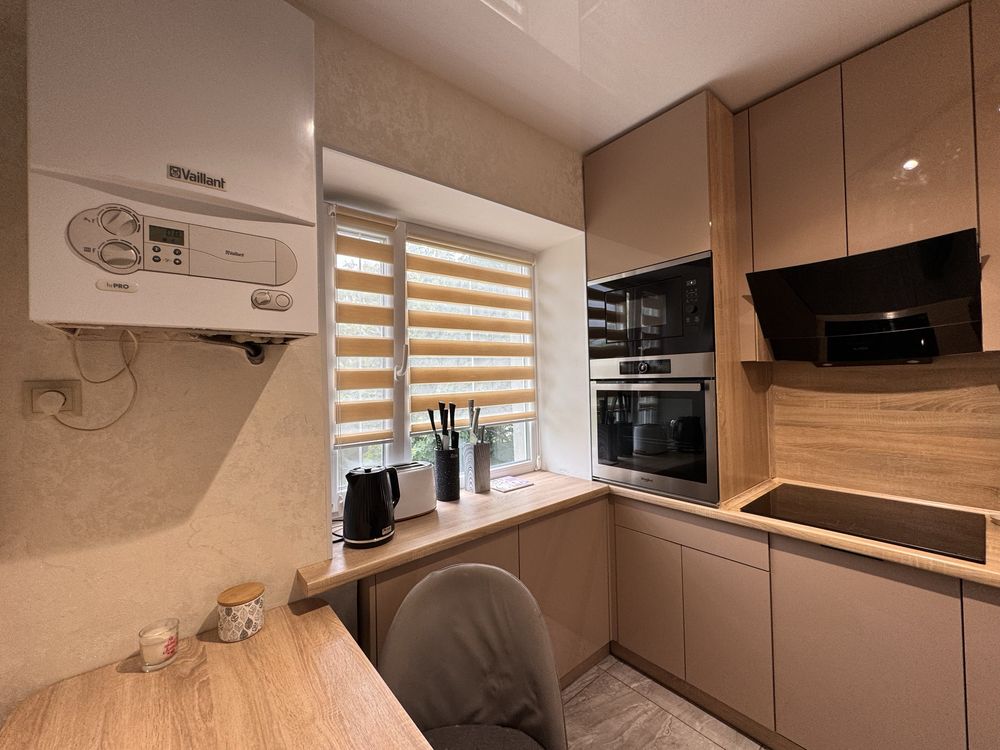 Продам 3-кімнатну квартиру з ремонтом під ключ