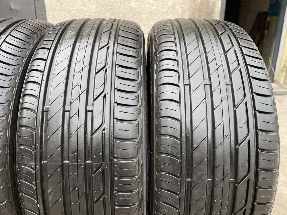 Шины Новые 215/50/18 Bridgestone Turanza T001 лето