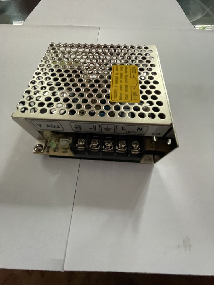 Продаю блоки живлення S-15-5