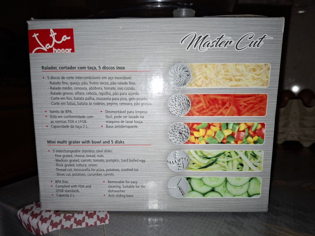 Ralador de legumes manual