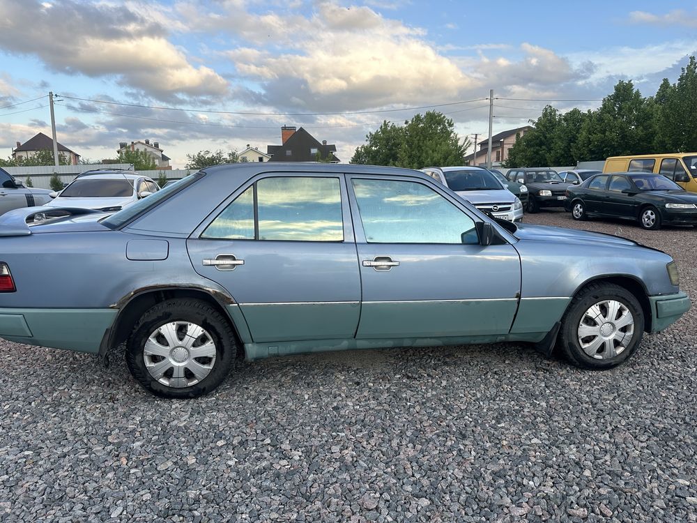 Mercedes-benz W 124 2.3