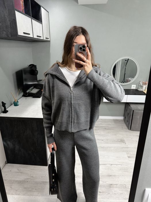 Трикотажний костюм жіночий