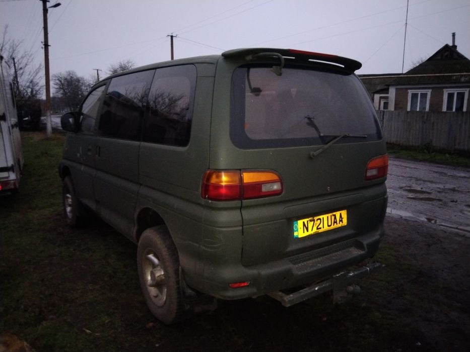 Авто Mitsubishi Delica