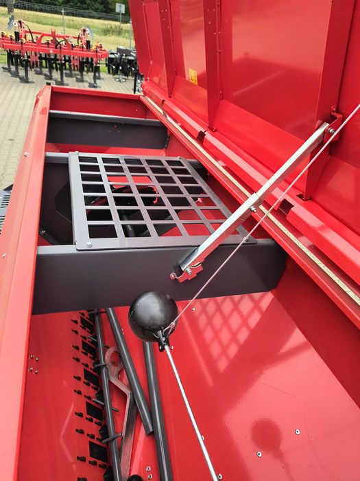 Siewnik Zbożowy EURO-MASZ SR 2,5m 2,7m 3m Stopkowy Talerzowy SNT 30