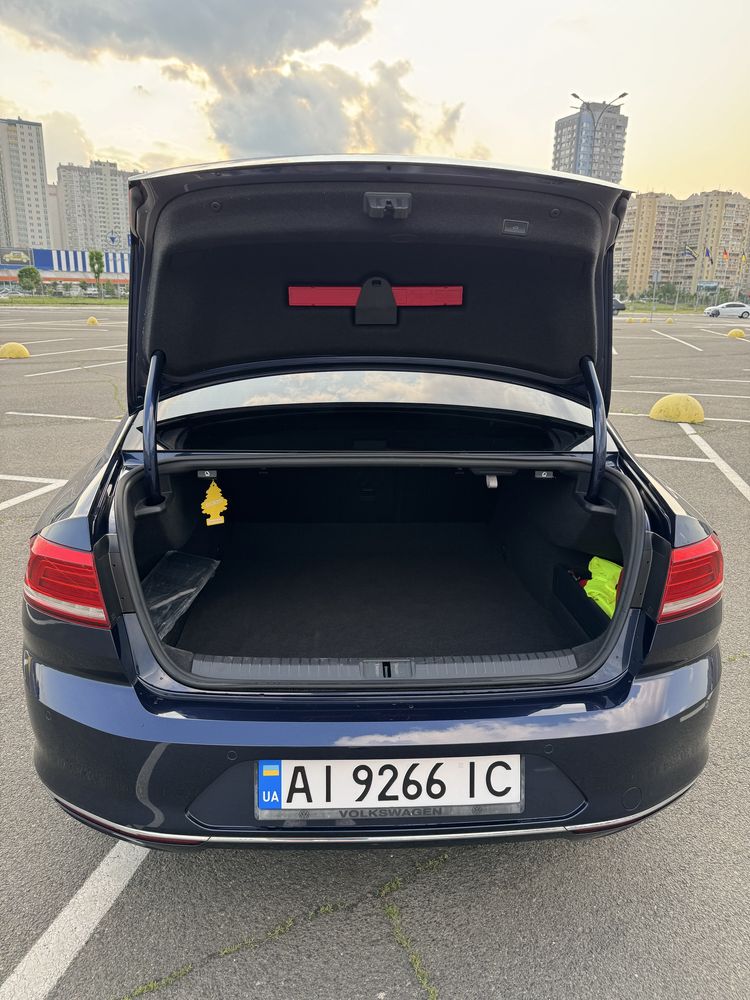 Продаж Passat b8