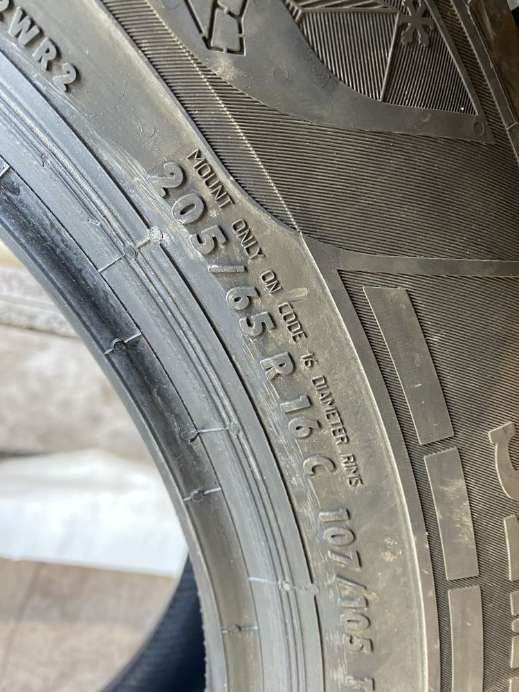 Opona pojedyncza 205/65/16c Semperit Van-Grip 3