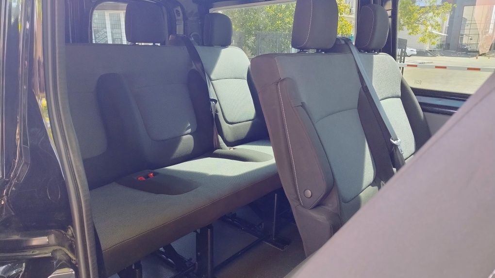 Toyota Proace 9 місць. Не Peugeot Expert. Не Citroen Jumpy.