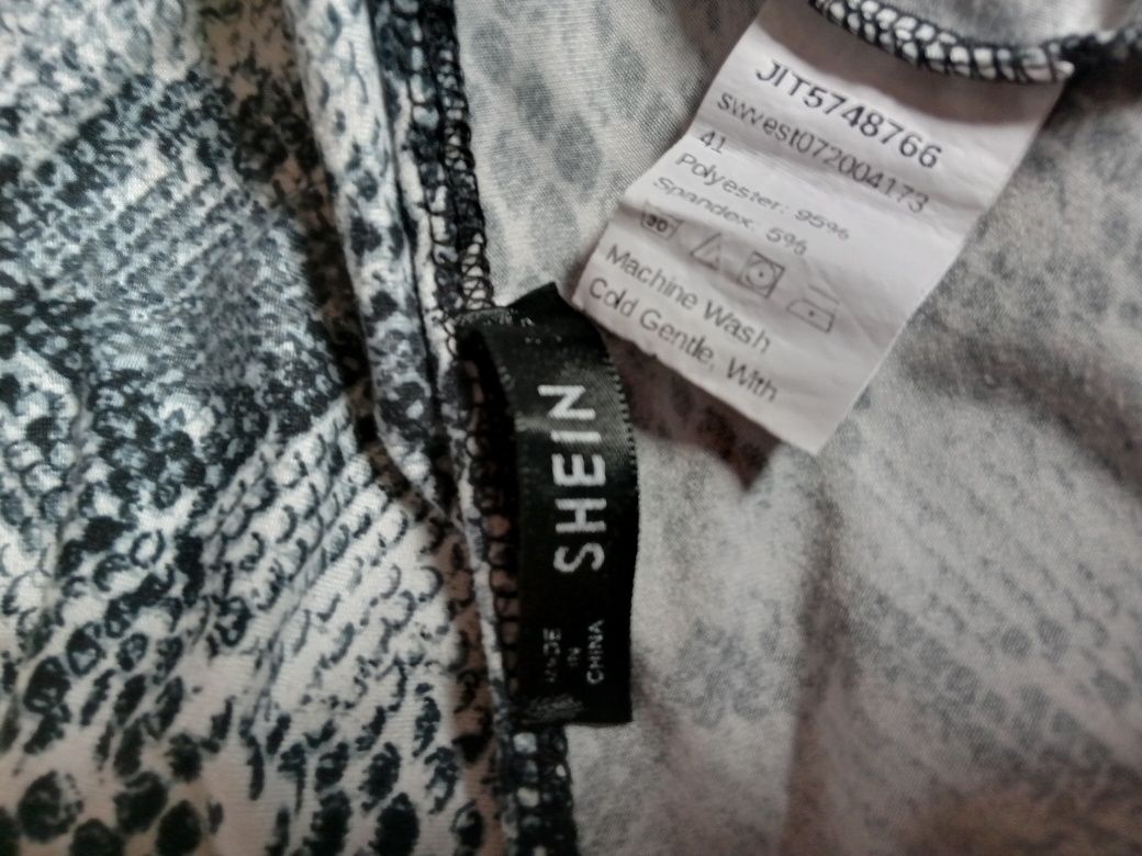 SHEIN Privè Crop top Cami z nadrukiem skóry węża  xxs- xs- s