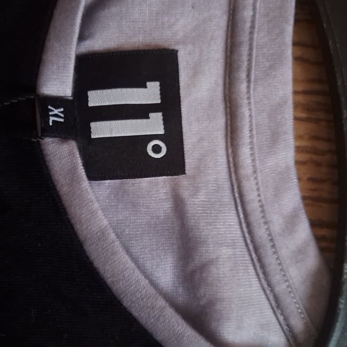 Стильна чоловіча футболка