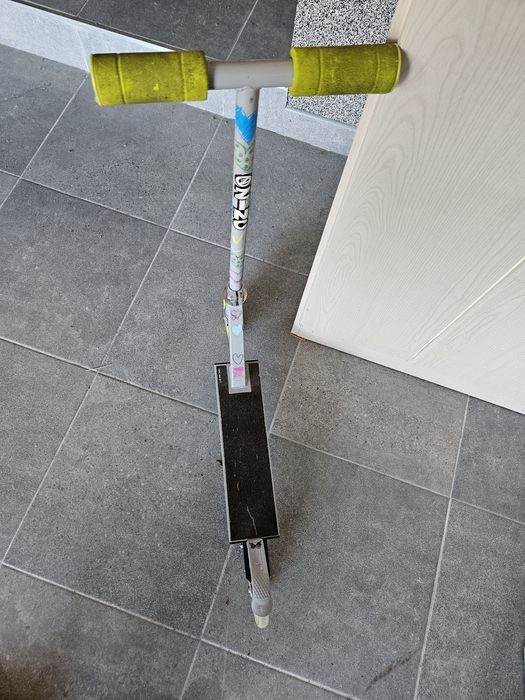 Hulajnoga dwukołowa