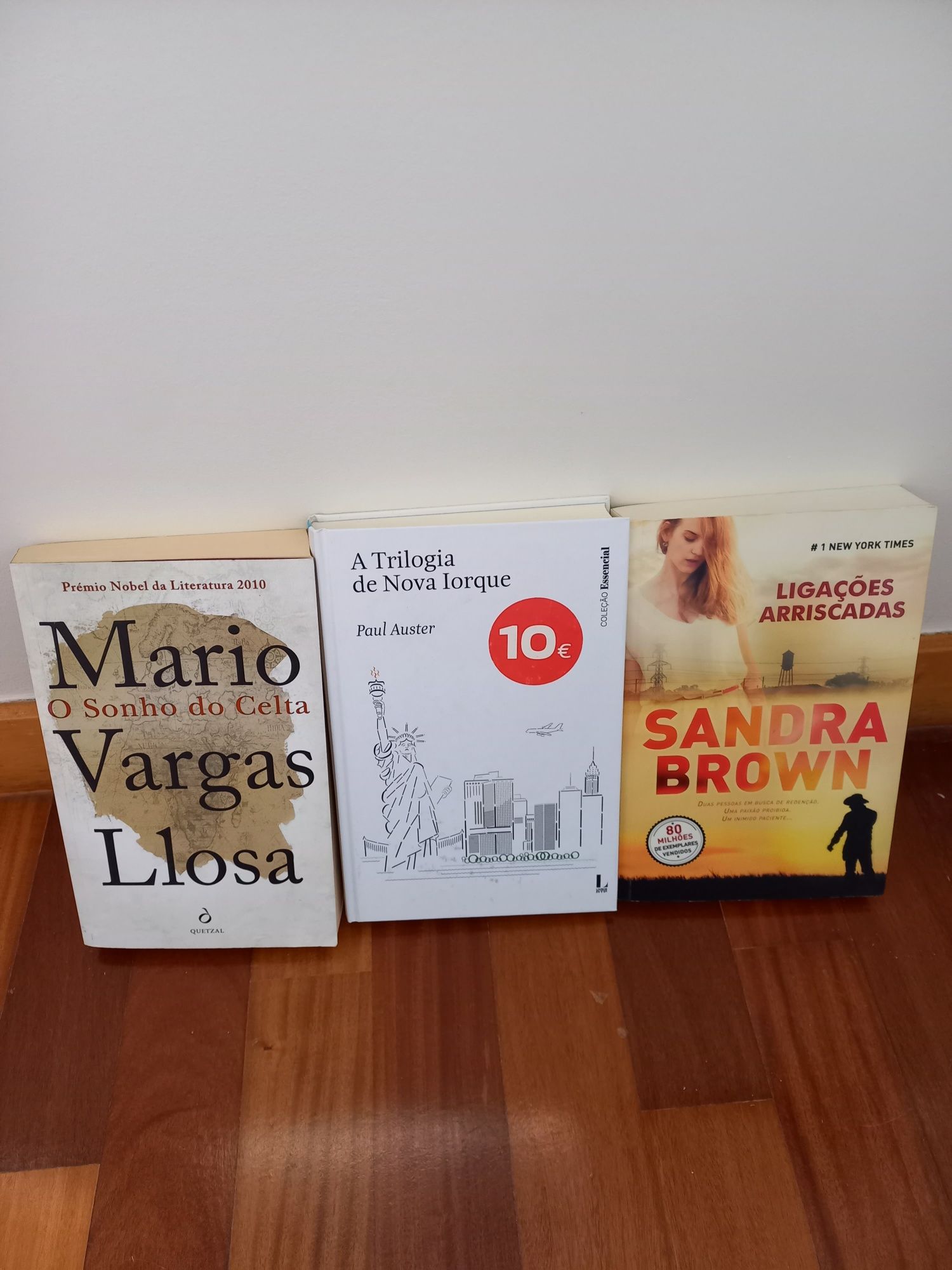 Livros autores nacionais  e literatura  internacional.