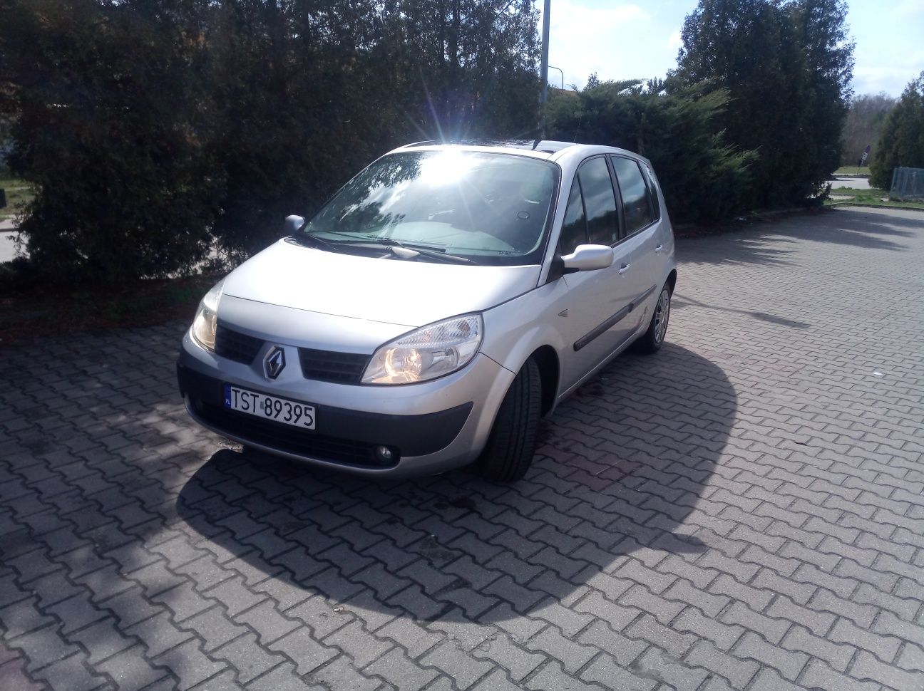 Sprzedam renault scenic 2 1.6