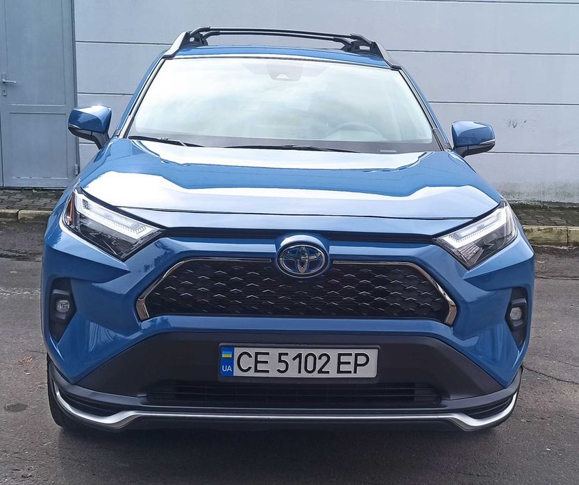 Toyota RAV4 hybrid Woodland edition