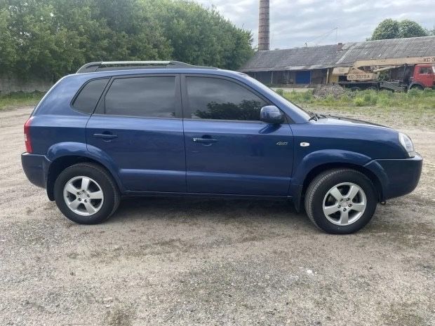 Шрот запчастини розбор Хундай Туксон 2.0дизель 2004рік