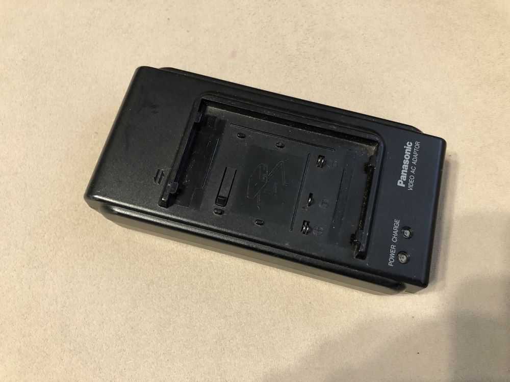 Зарядка Panasonic VSK0317