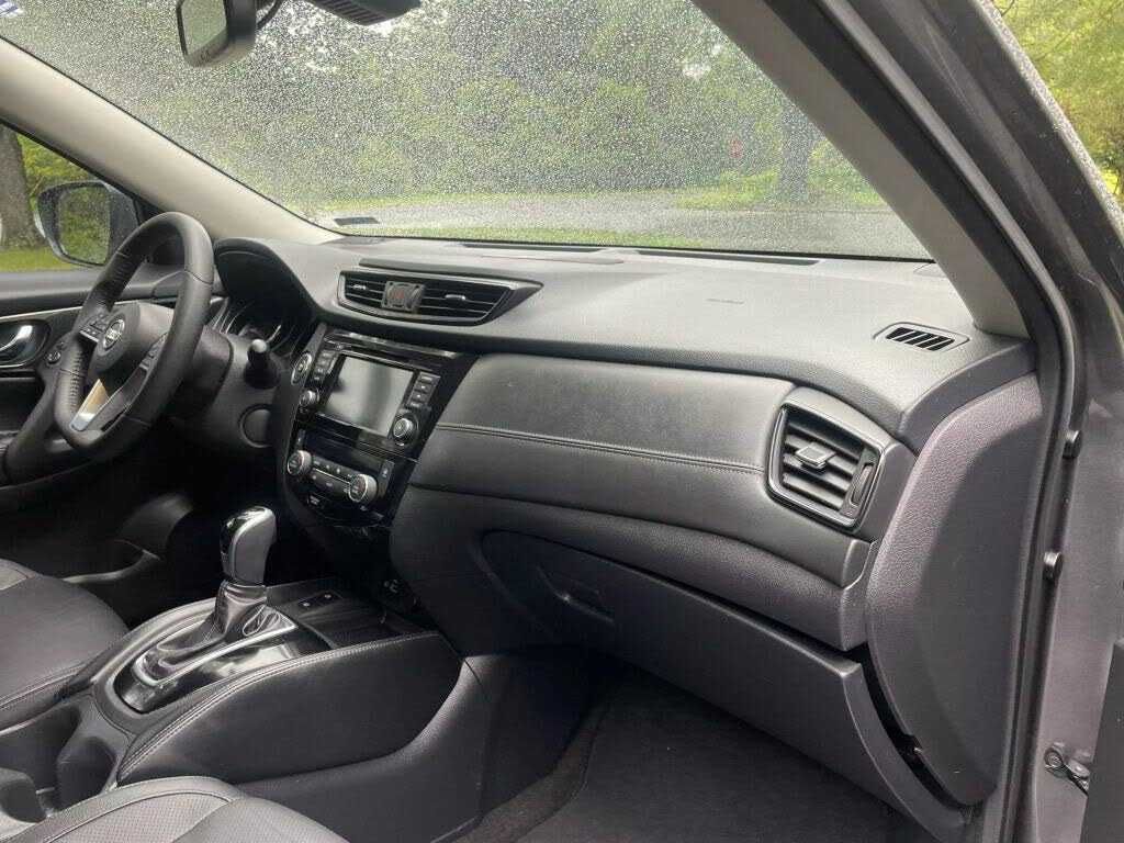 2020 Nissan Rogue SL