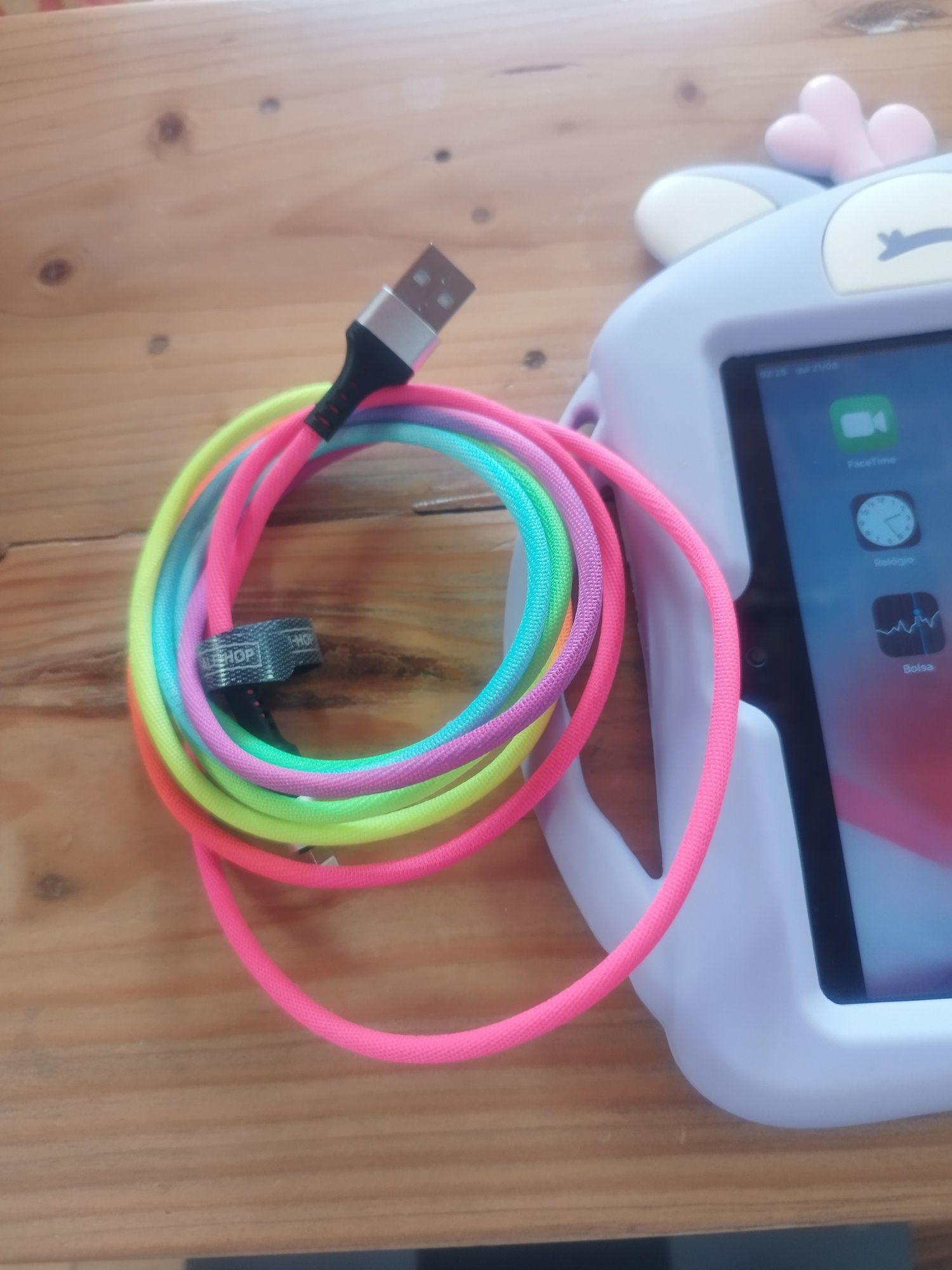 iPad mini 2 16GB em óptimo estado de conservação.