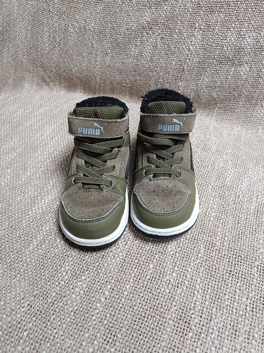 Buty chłopięce ocieplane puma rozmiar 23 kolor khaki /zielony