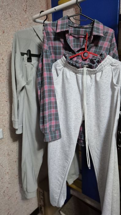 Два костюма жіночих за ціною одного