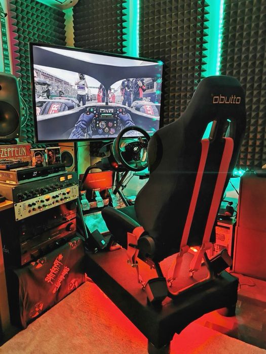 Cockpit completo com volante e pedais ThrustmasterT500RS (GT + Mod F1)