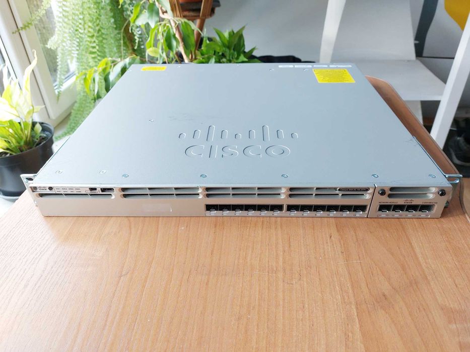 Switch przełącznik Cisco Catalyst WS-C3850-12XS 10Gb SFP+ (2)
