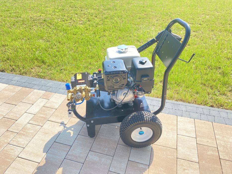 Karcher myjka Honda GX390 240 bar 1200l/min nowa