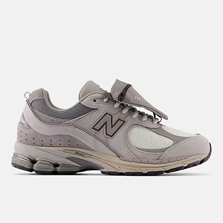 New balance 2002r pouch нові 27,5см