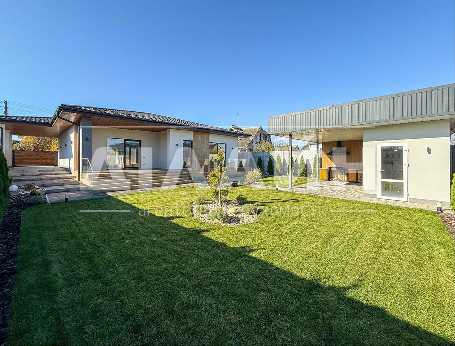 Новий казковий будиночок в гарному районі