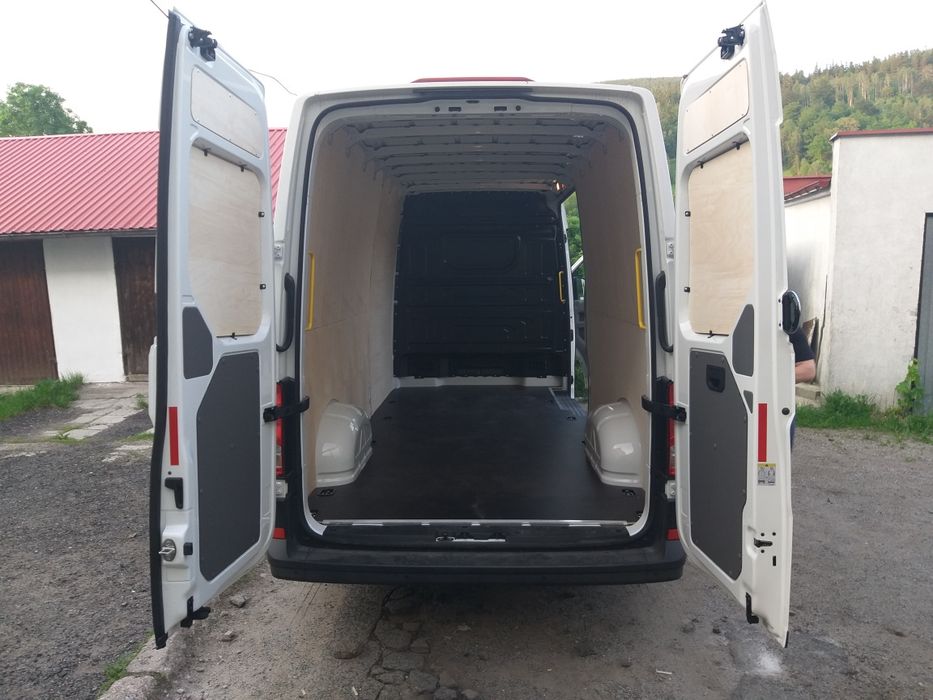 Zabudowy busów wszystkich marek i modeli. Montaż u klienta!