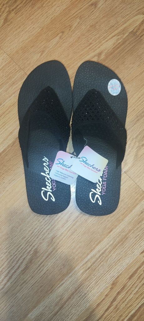 Шлепанцы женские Skechers.41p