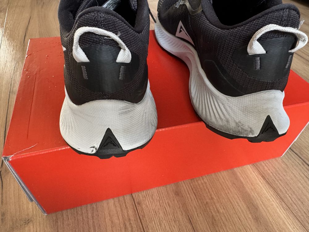 Buty do biegania Nike React Trail Pegasus III czarny/szary r. 43 super