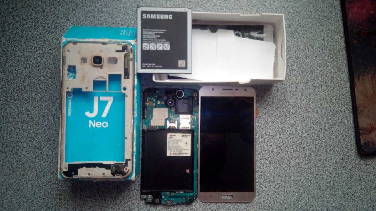 samsung galaxy j7 neo (на запчастини)