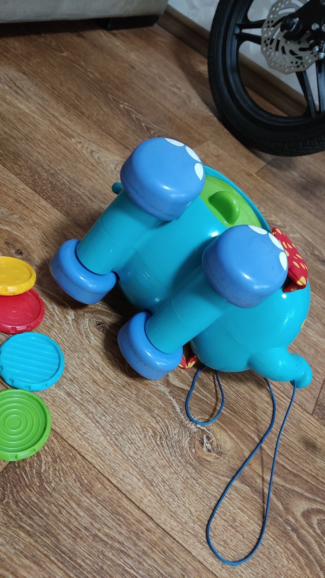 Детская игрушка слоник с монетами