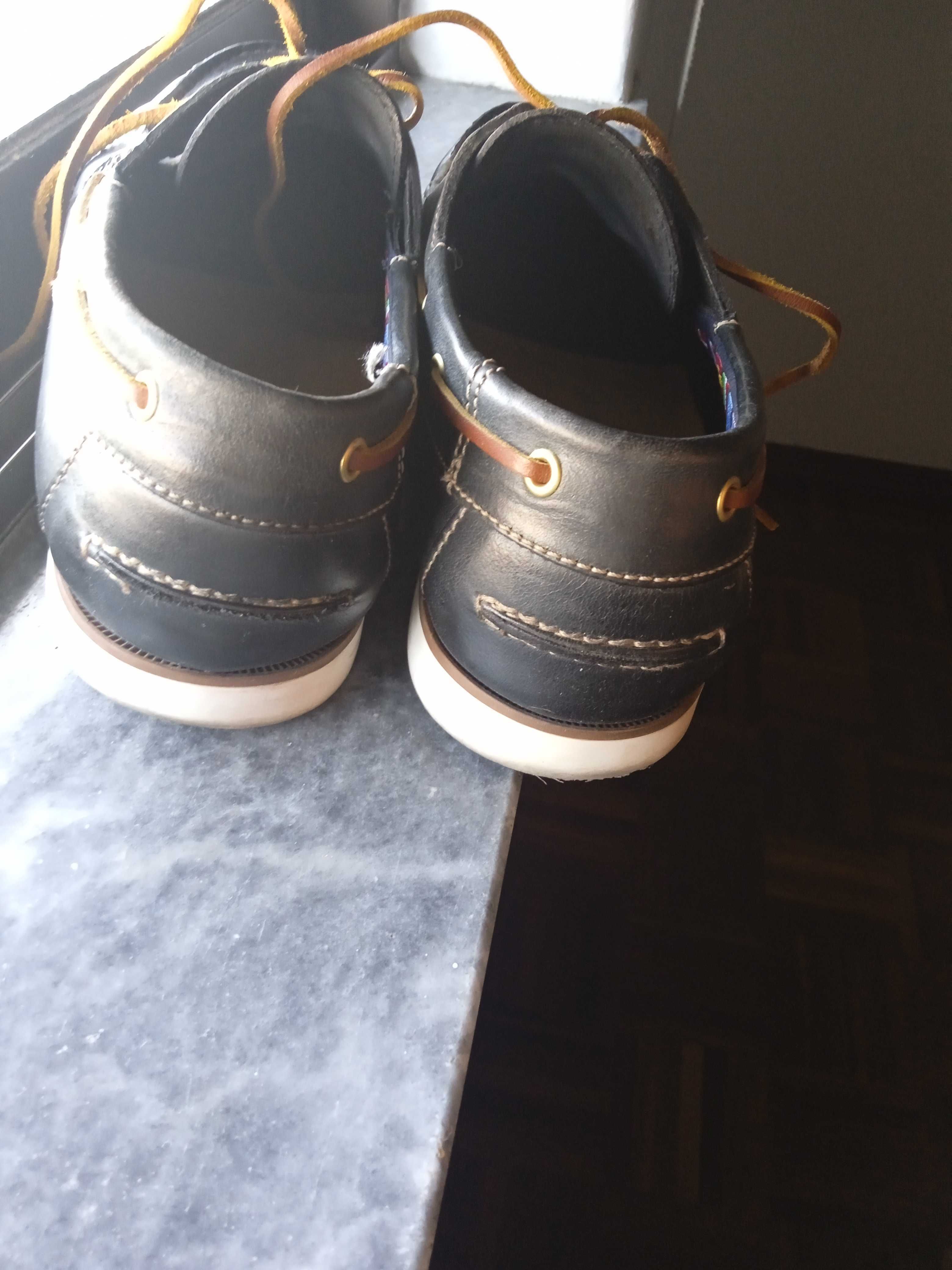 Sapatos de vela Calçado Guimarães