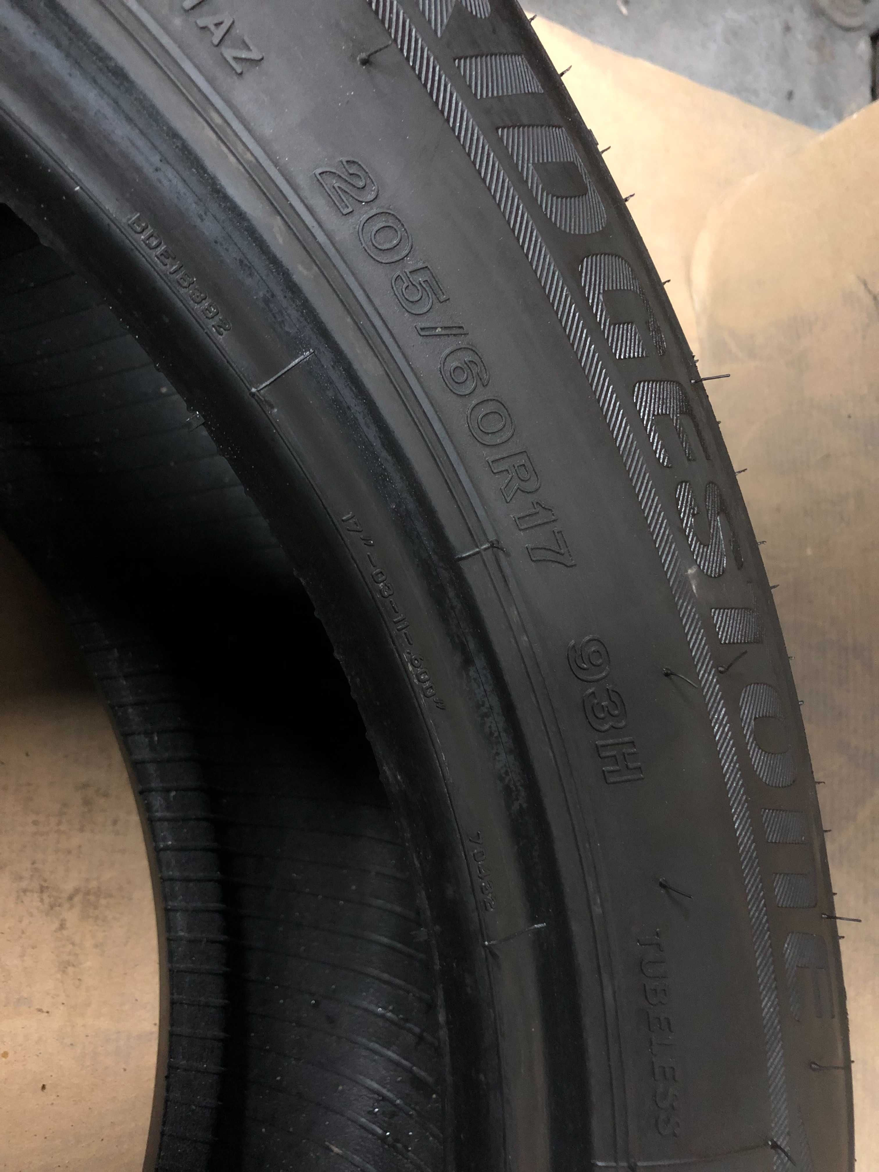 2x 205/60 R17 93H Bridgestone Blizzak LM001 *BMW