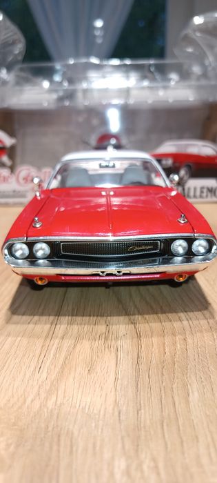 Dodge Challenger 1:18 Greenlight