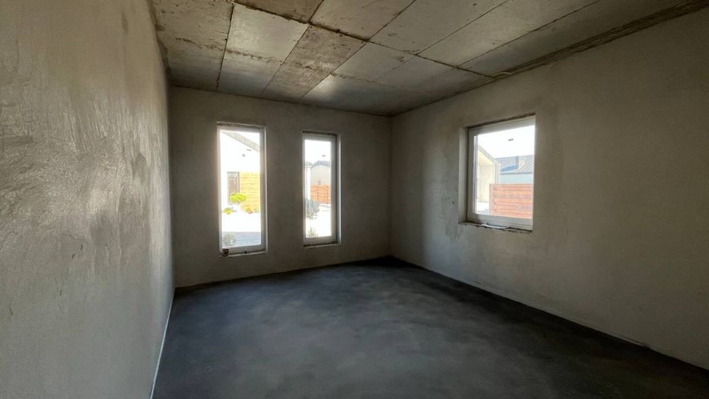 Продам затишний будинок з гаражем у масиві «Золотий», Обарів