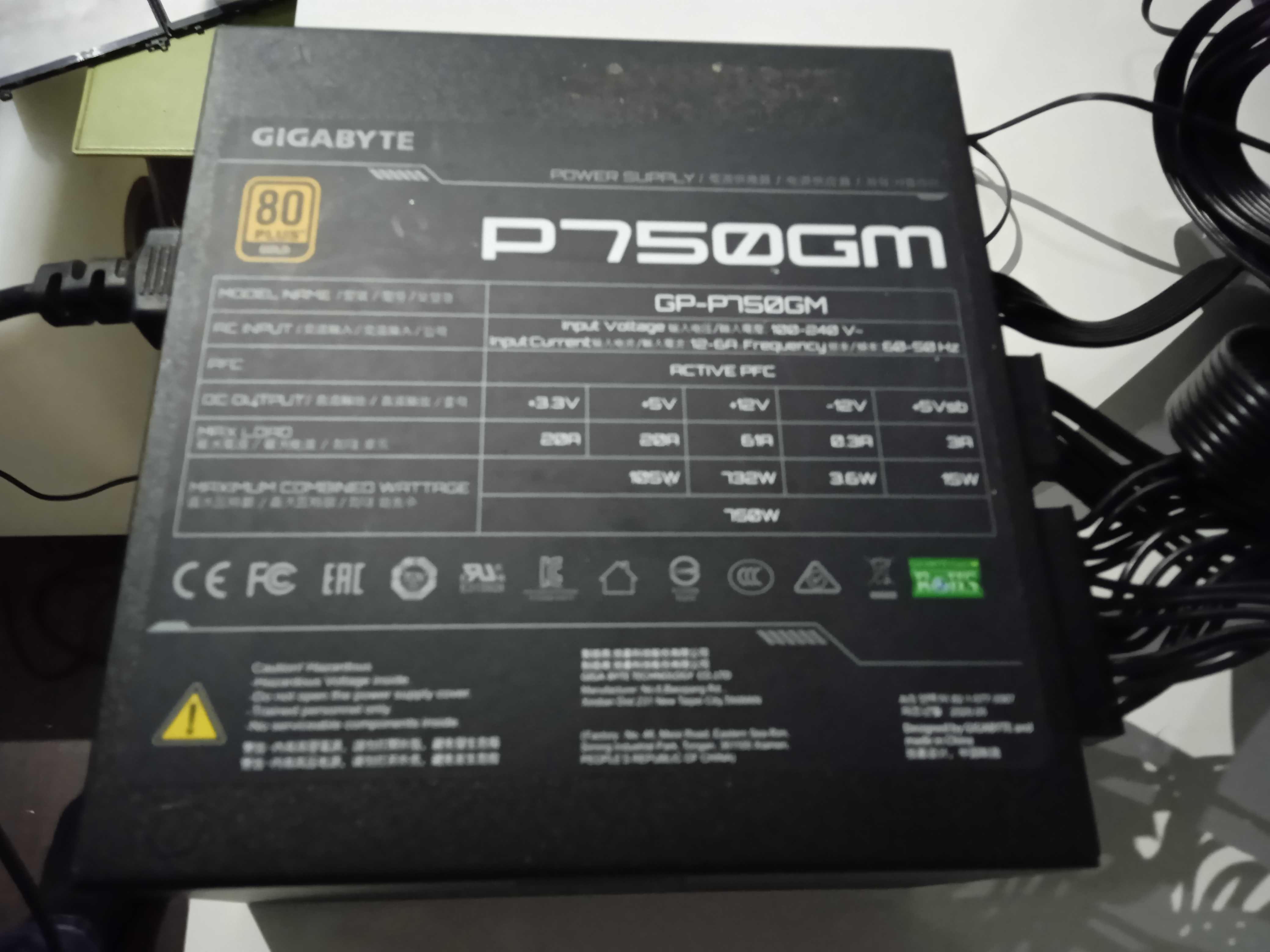 zasilacz komputerowy Gigabyte P750GM  750W modularny 80 PLUS Gold