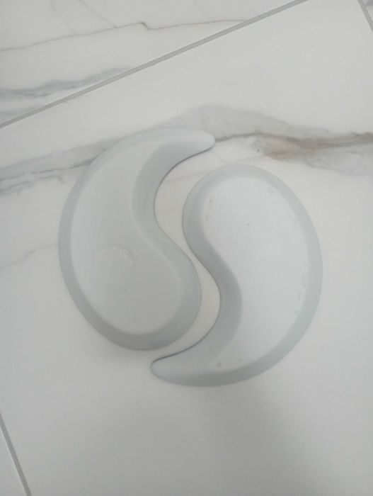 Тарілки декоративні або для кухонного використання 2 шт