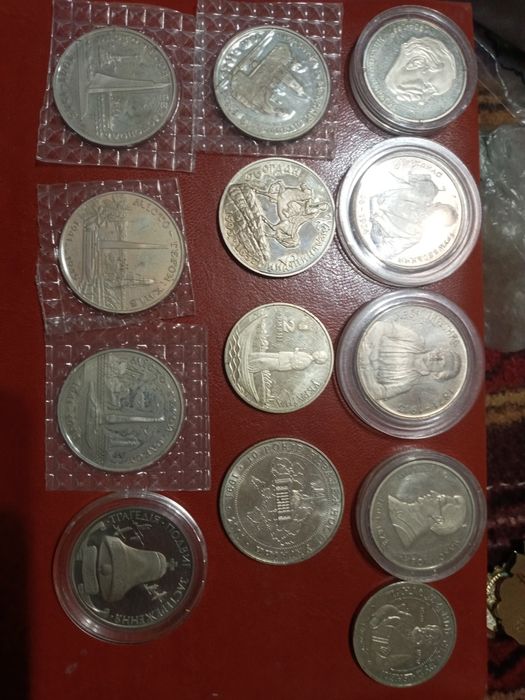 Продам монеты Украины