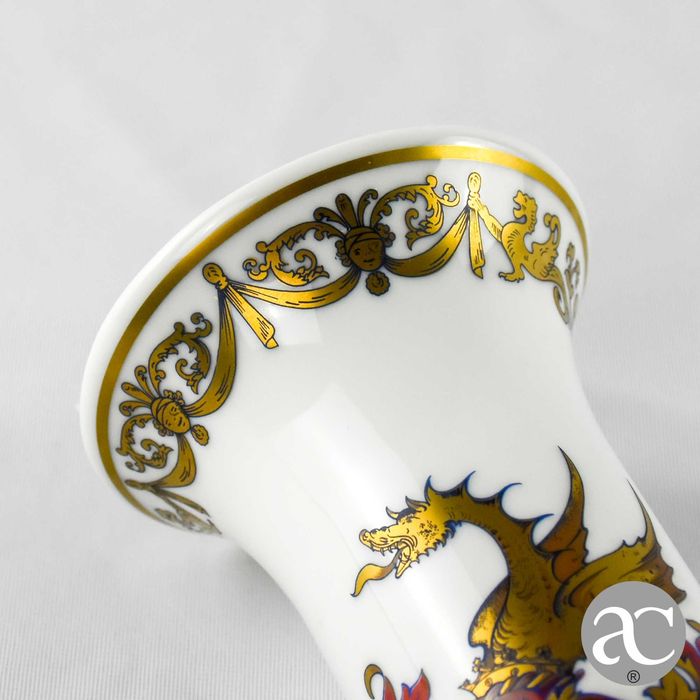 Jarra Canudo, porcelana, Armoriada “Nascimento do Infante D. Henrique”