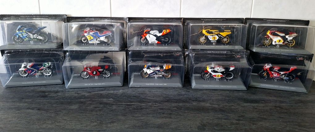 Moto GP Official (10 motos]