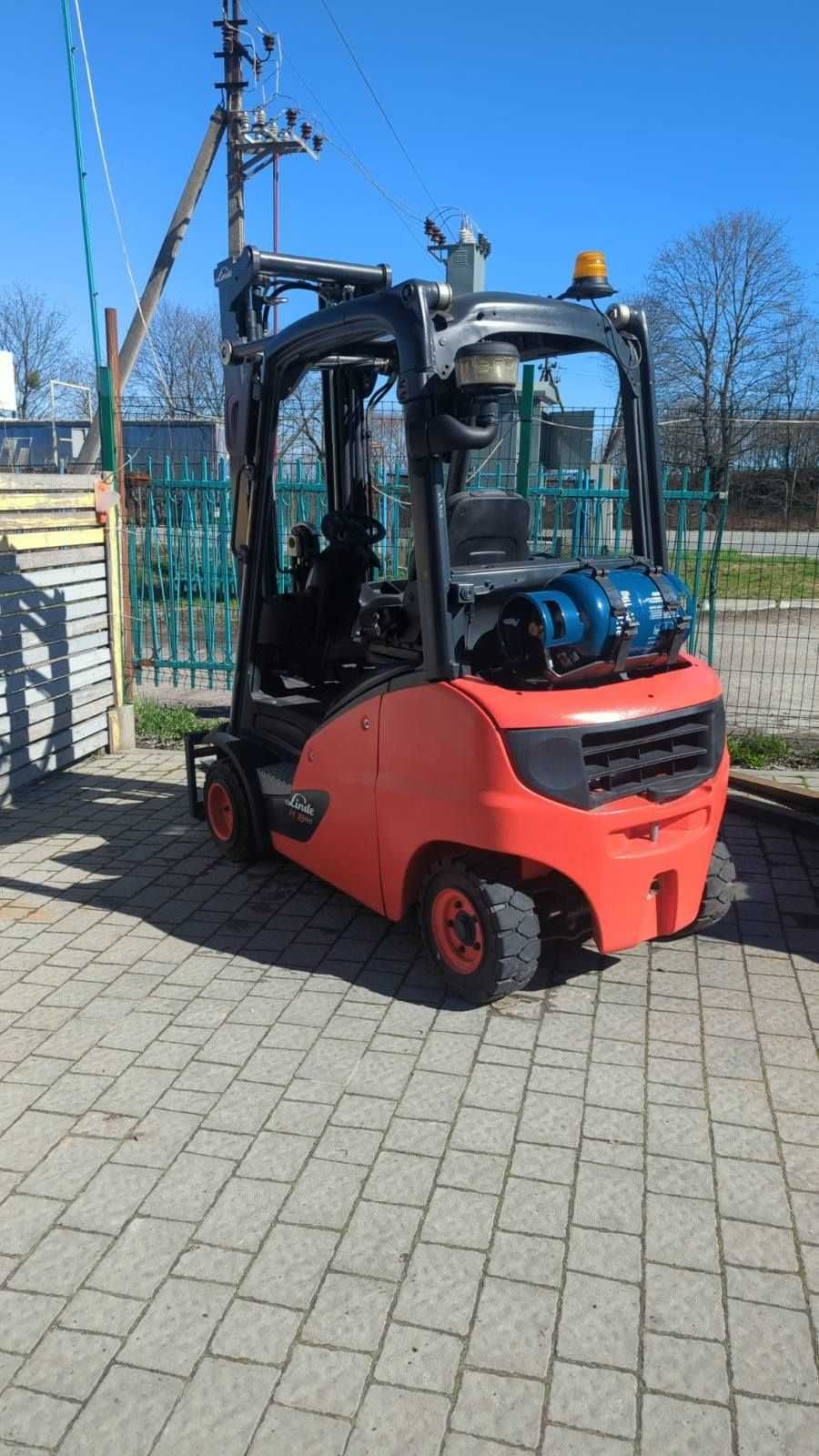 Продам навантажувач Linde H18-01